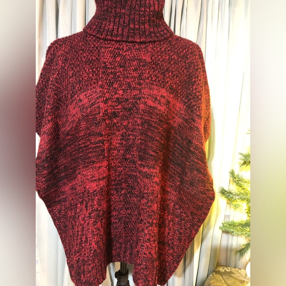 Cozy & stylish red poncho!